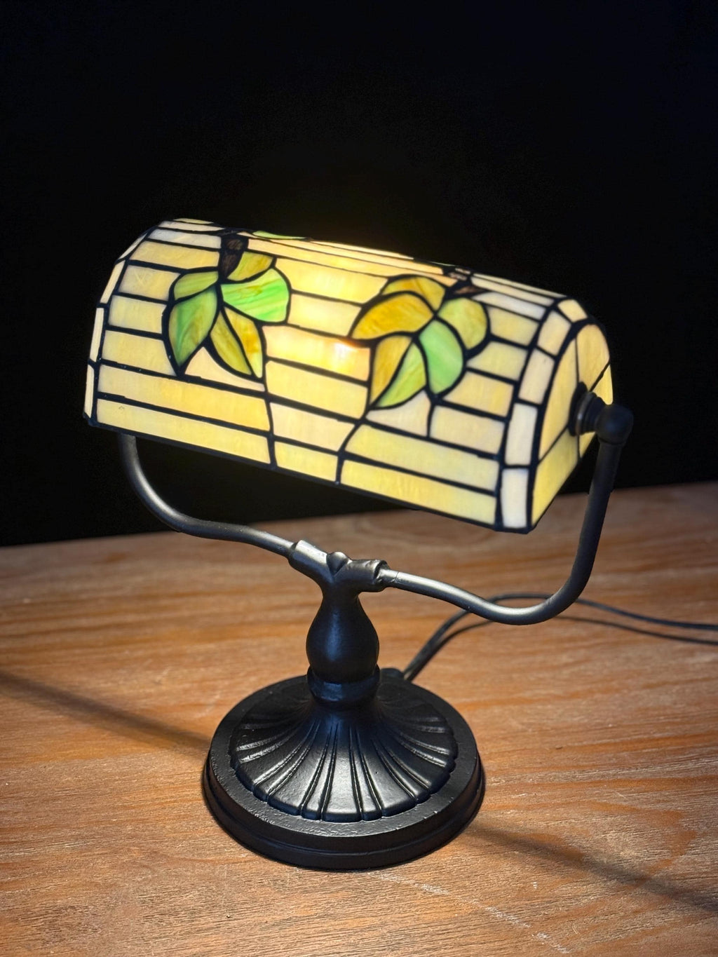 U2Antique Tiffany Banker Dragonfly Stained Glass Table Lamp Yellow
