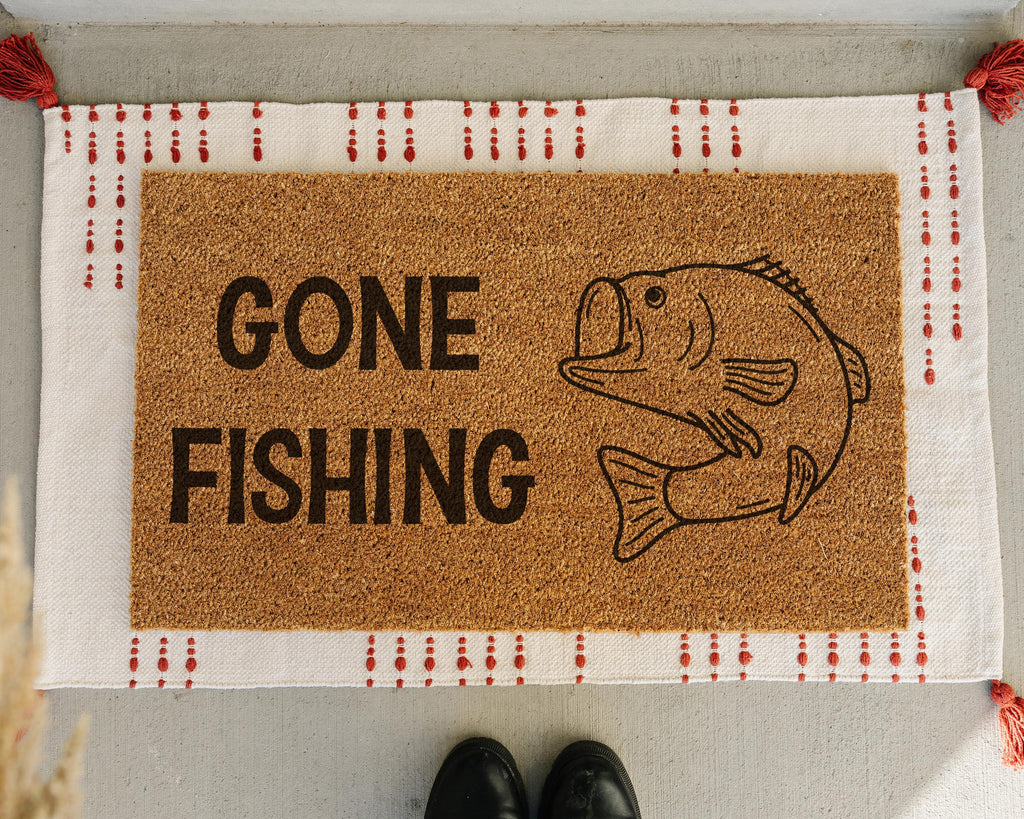 HamlinRowShop Gone Fishing Coir Doormat: Funny Welcome Mat for Anglers