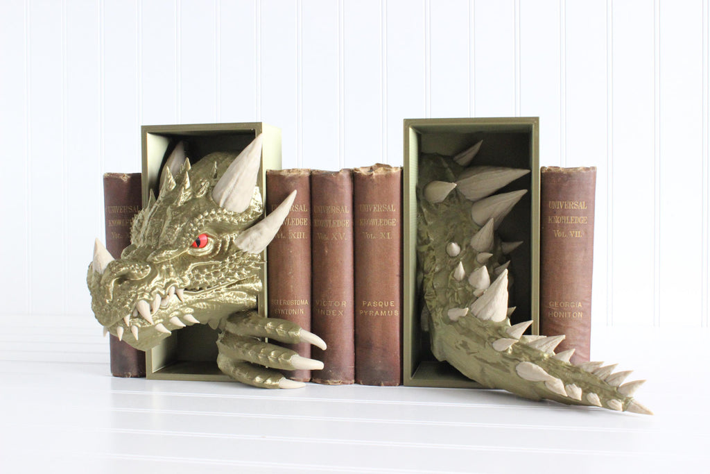 DelightfullyDutch Dragon Book Nook Fourth Wing Bookshelf Decor Bookish