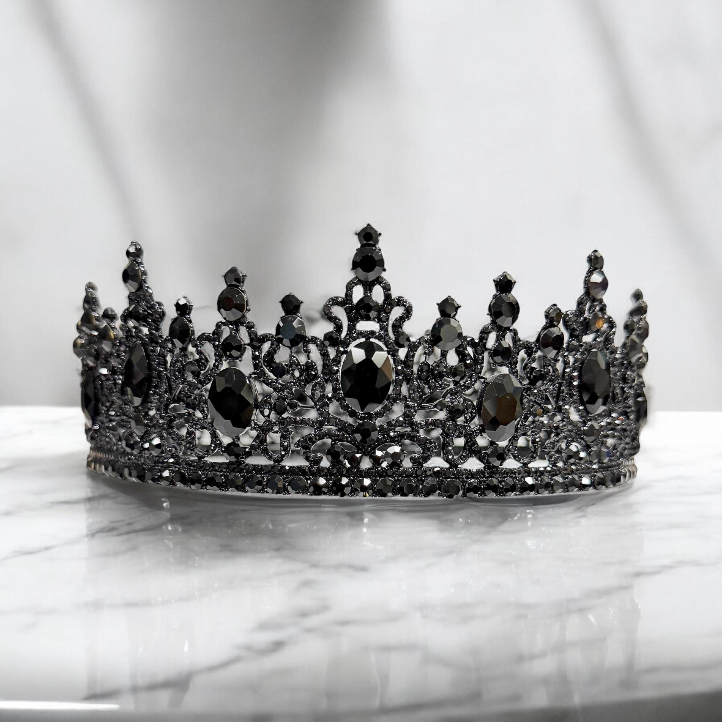 HappyJewelryWorld Gothic Crown Black Diamond