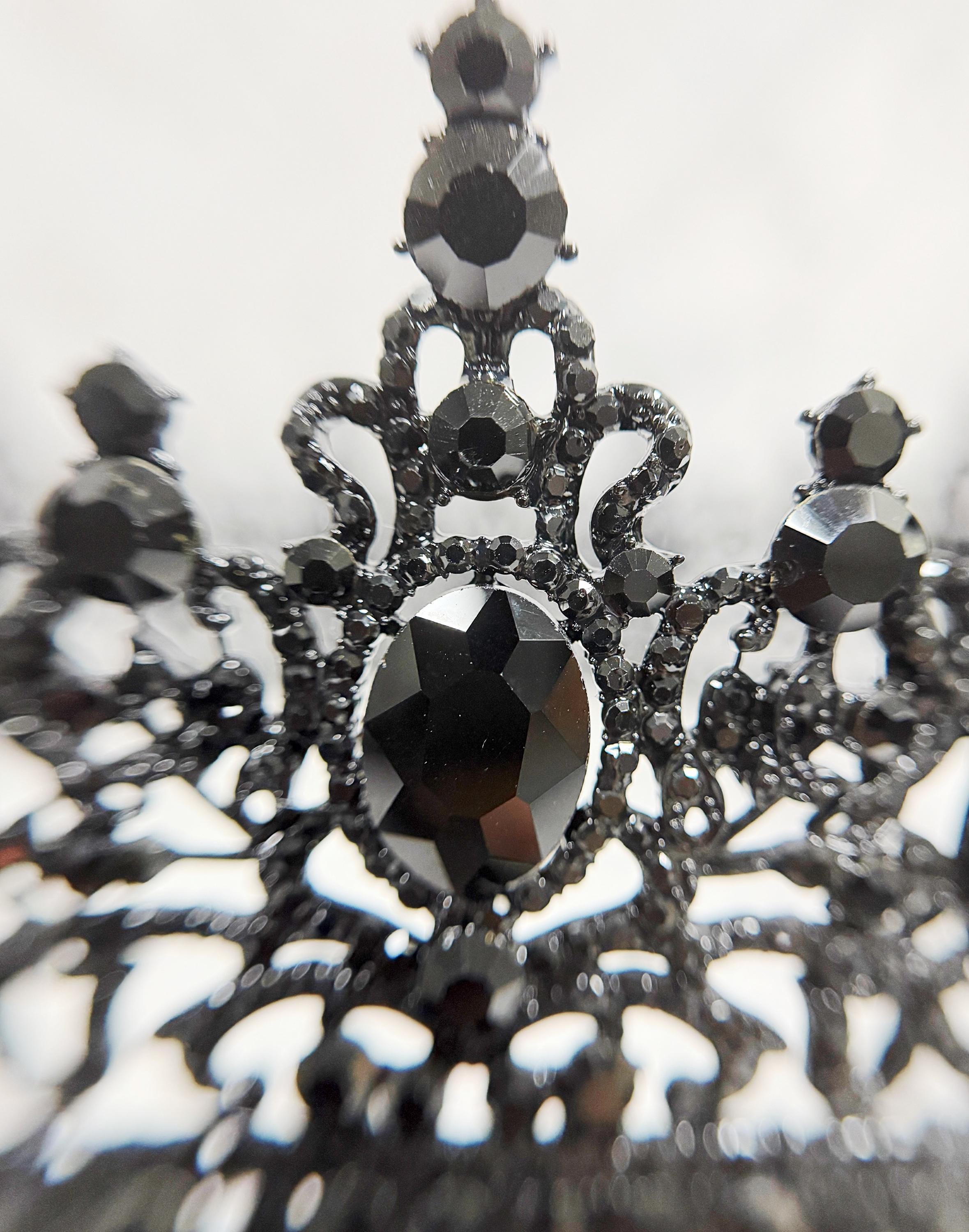 HappyJewelryWorld Gothic Crown Black Diamond