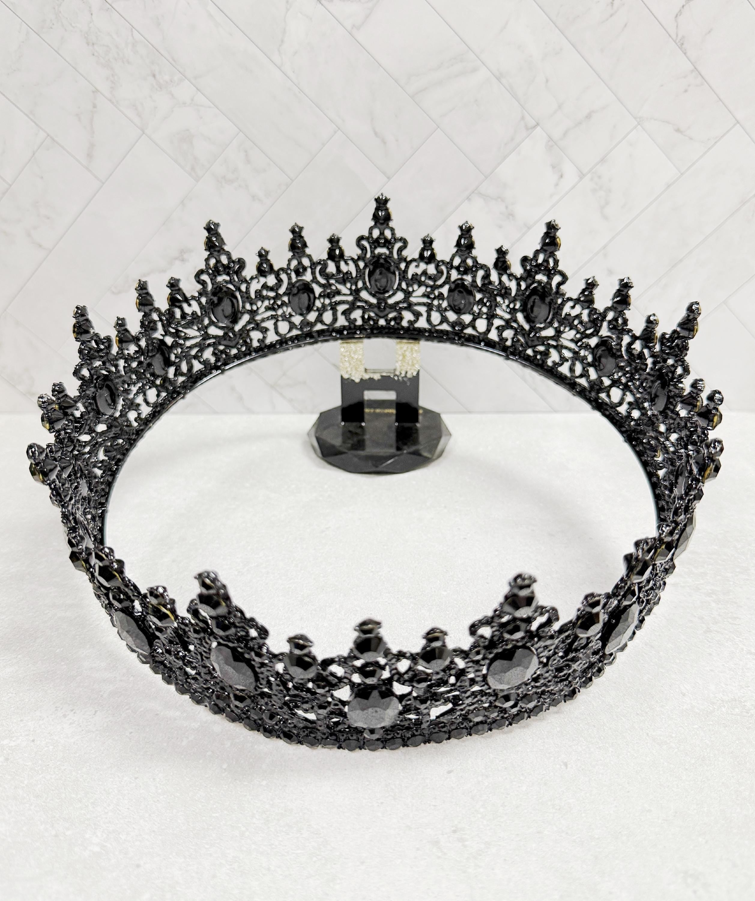 HappyJewelryWorld Gothic Crown Black Diamond