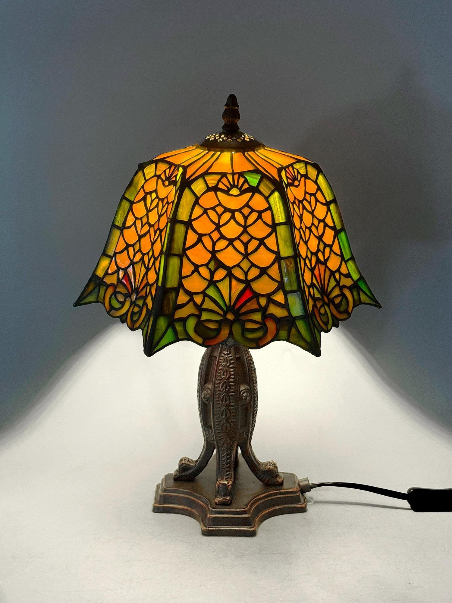 U2Antique 12" Tiffany Table Lamp Diamond Shell Stained Glass