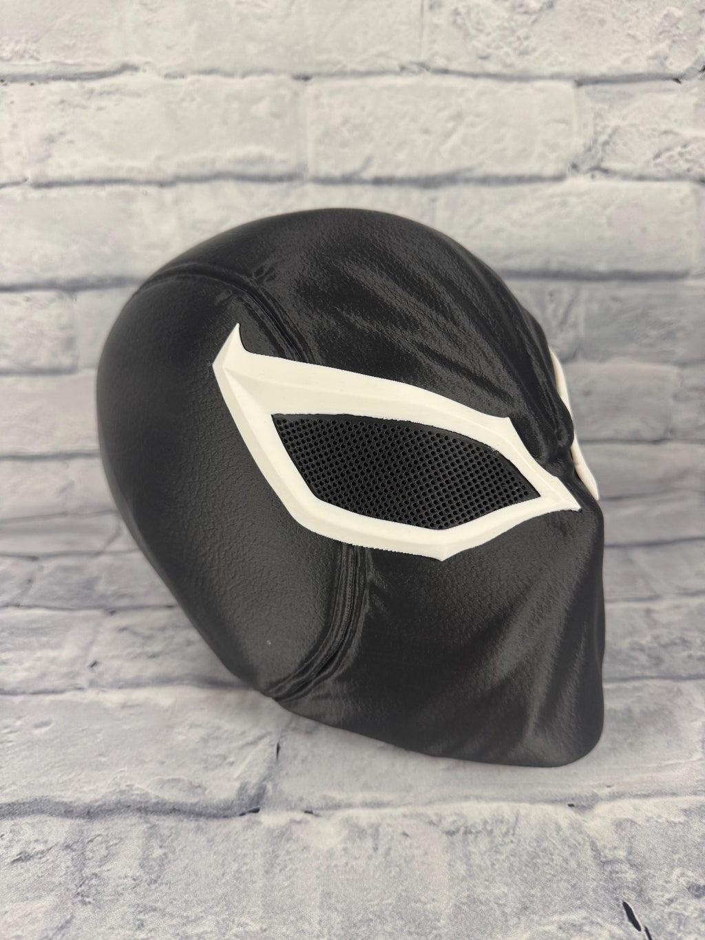 Agent Venom Inspired 3D Printed Cosplay Helmet Magnetic Eyes