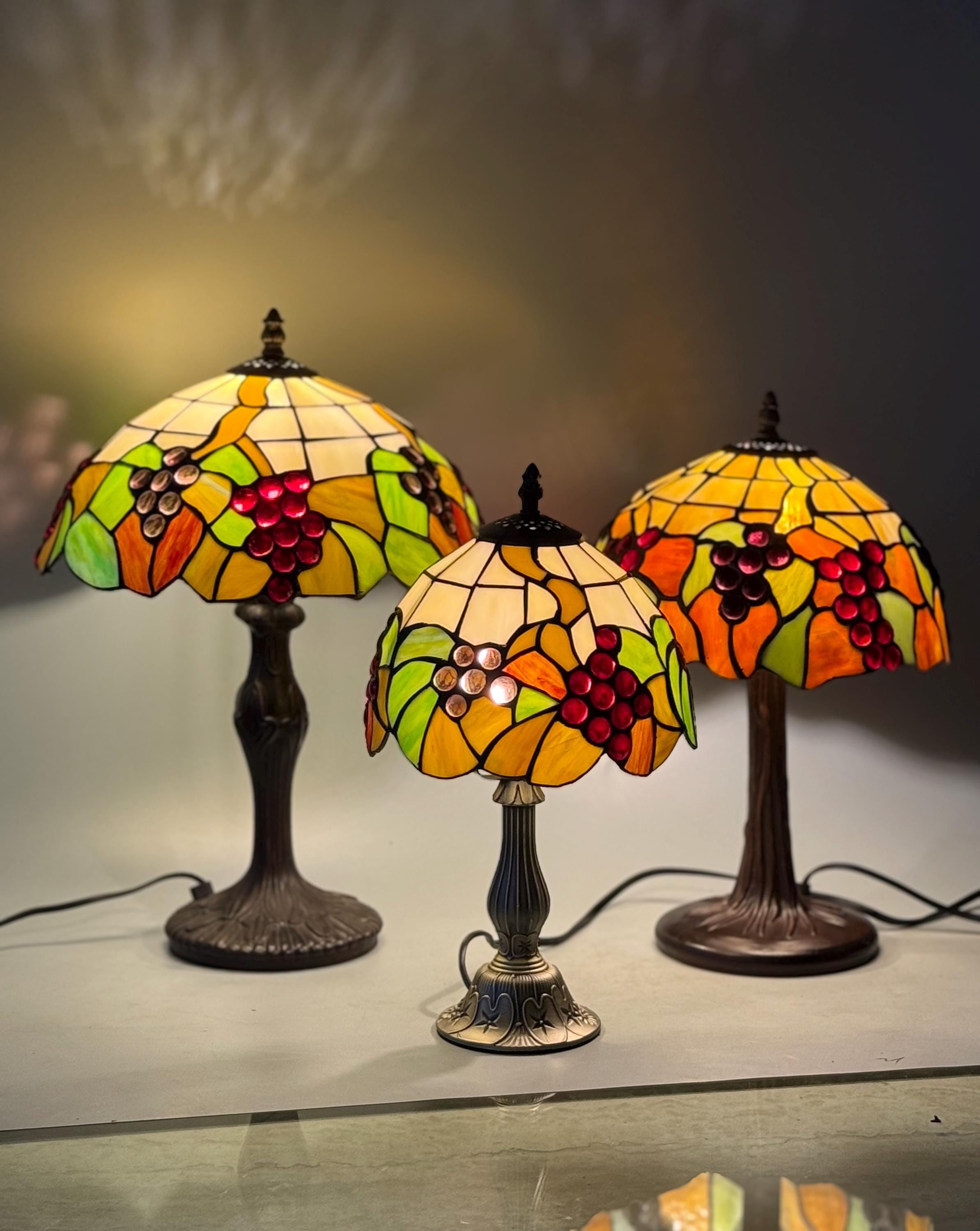 U2Antique Grape Wisteria Tiffany Table Lamp 8 Inch Orange Grape