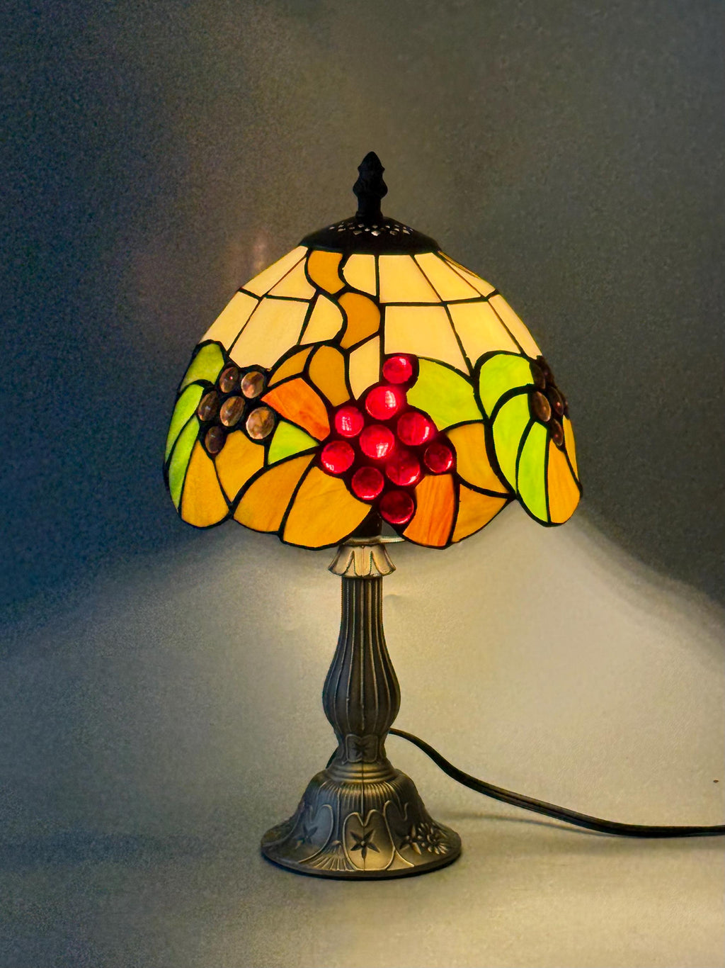 U2Antique Grape Wisteria Tiffany Table Lamp 8 Inch Orange Grape