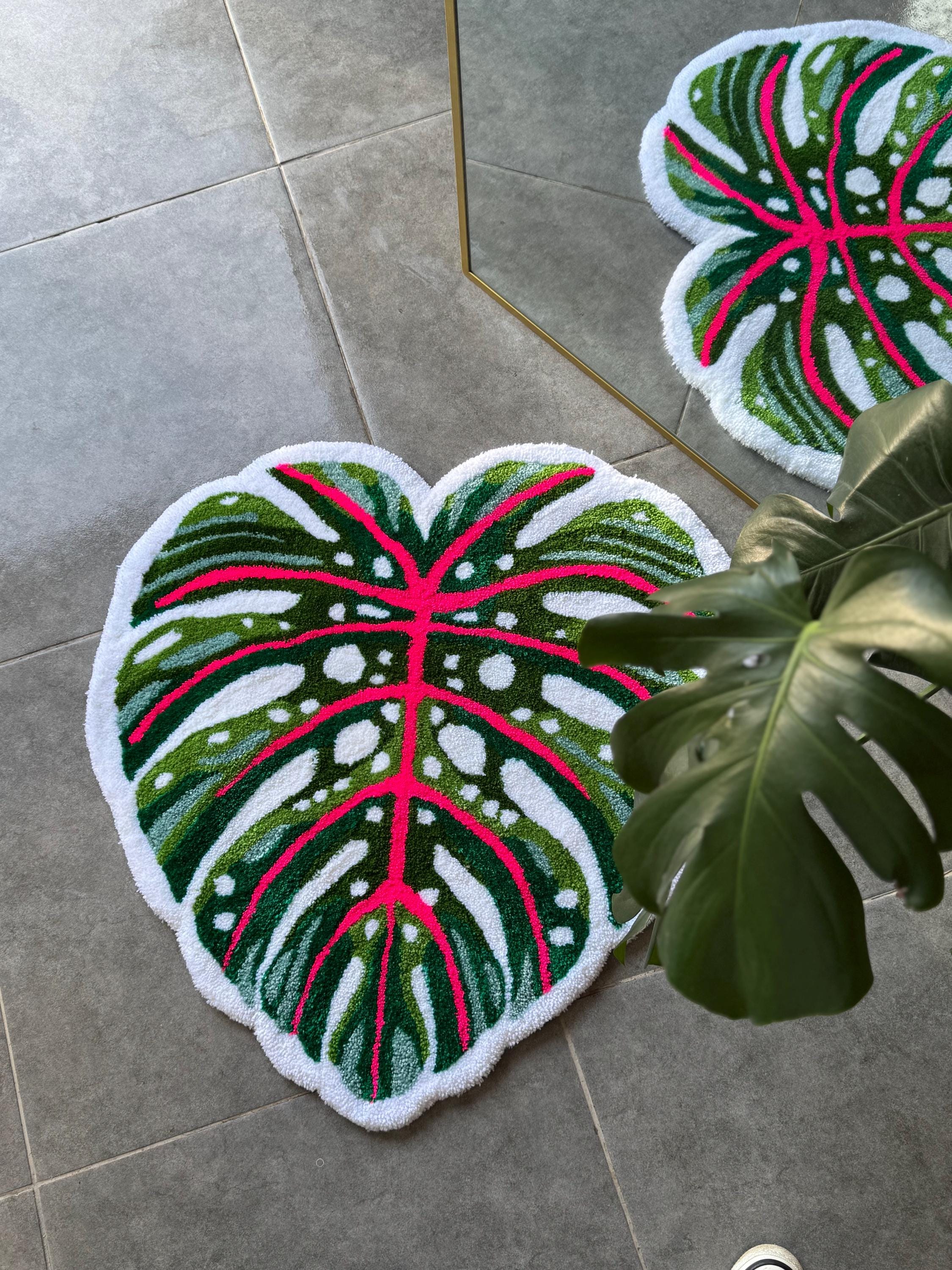 OrnnWorks Heart Shaped Monstera Leaf Handmade Tufted Rug Tropical Botanical