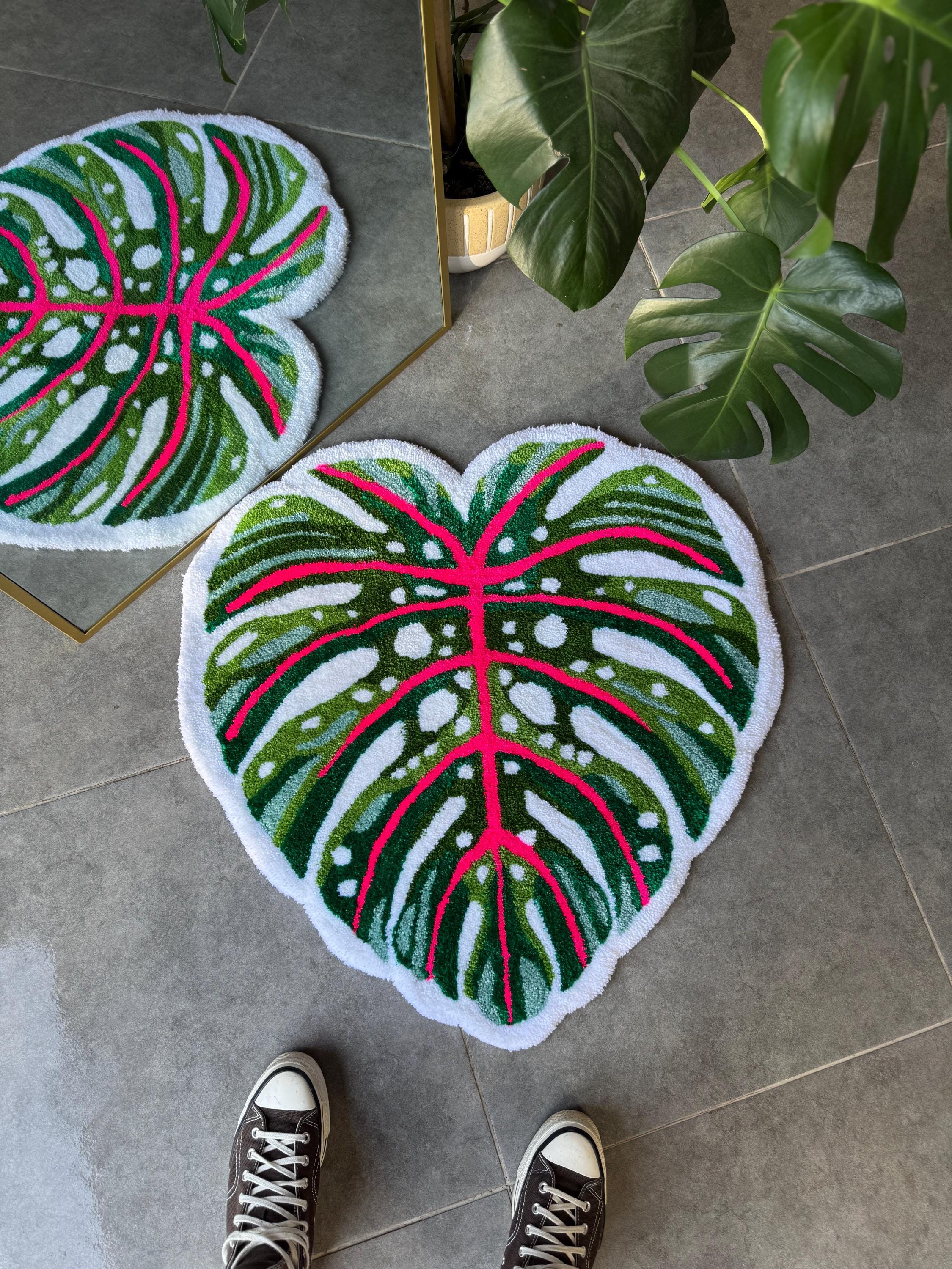 OrnnWorks Heart Shaped Monstera Leaf Handmade Tufted Rug Tropical Botanical