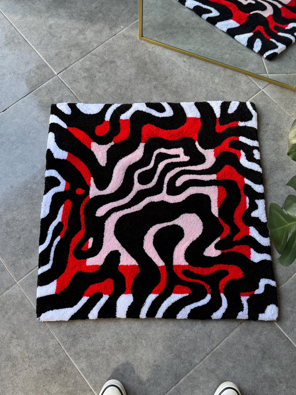 OrnnWorks Handmade Tufted Rug Red & Black Abstract Design Square
