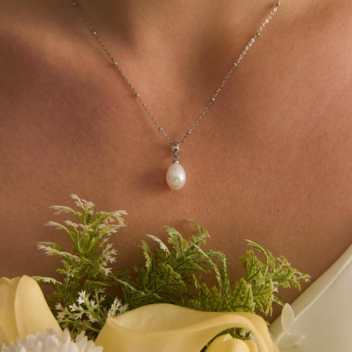 EcloraTreasures Minimalist Freshwater Pearl Necklace Single Pearl Pendant