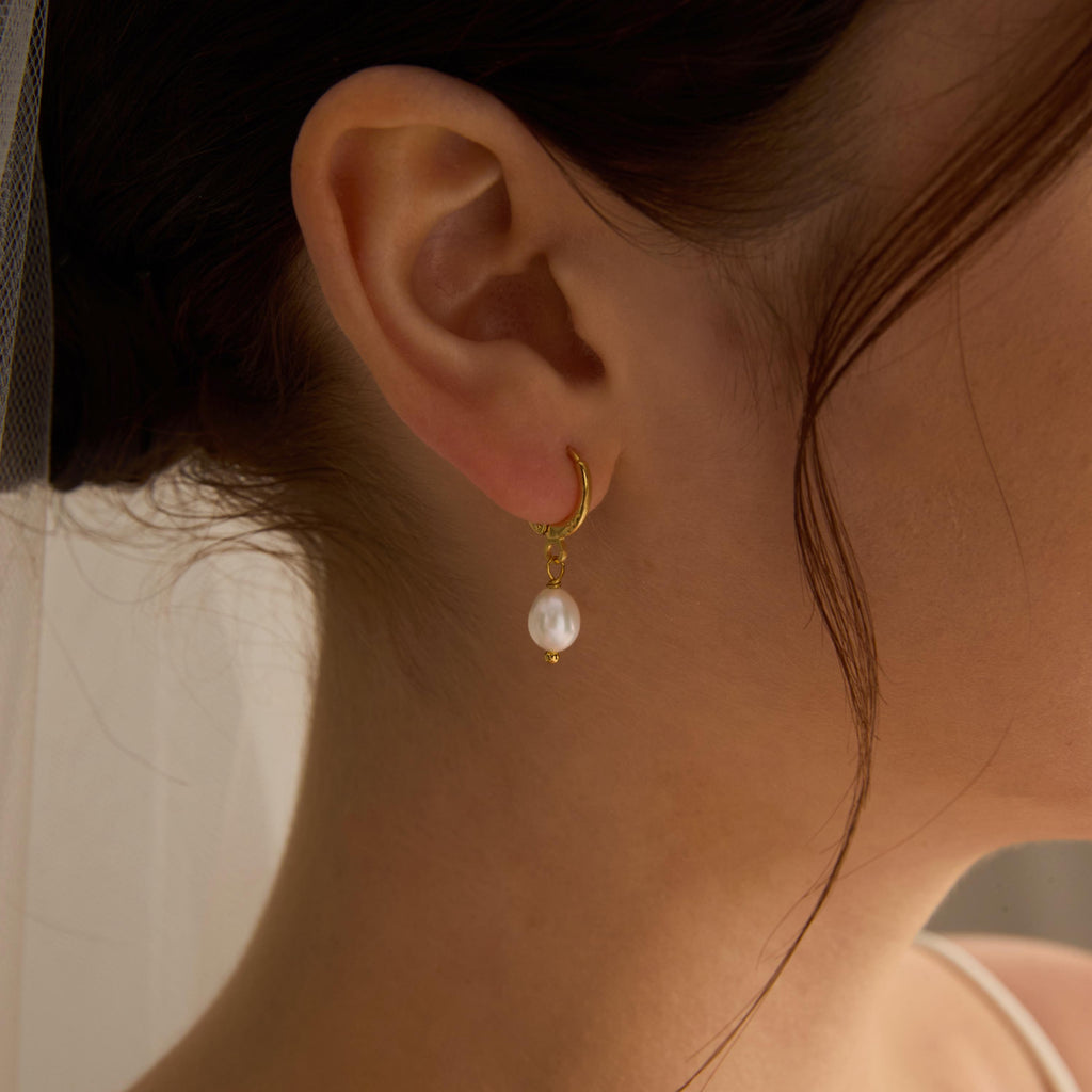 EcloraTreasures Genuine Freshwater Pearl Drop Hoop Earrings 10mm