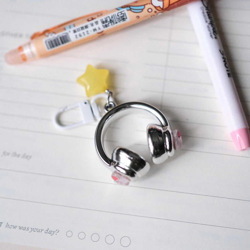 VanillaStarCafe Stray Kids Skzoo Headphones Keychain Resin Fanart