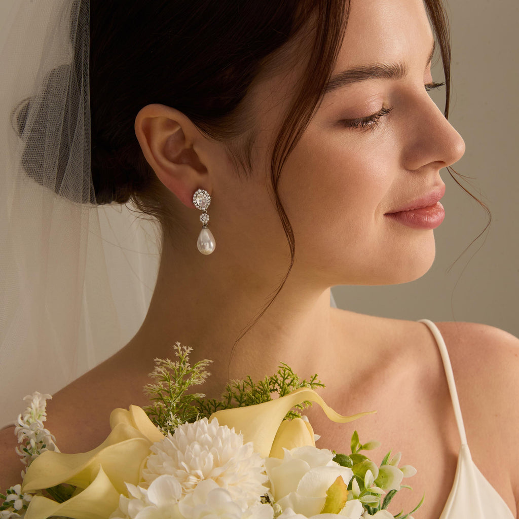 EcloraTreasures Freshwater Pearl and Crystal Bridal Drop Earrings
