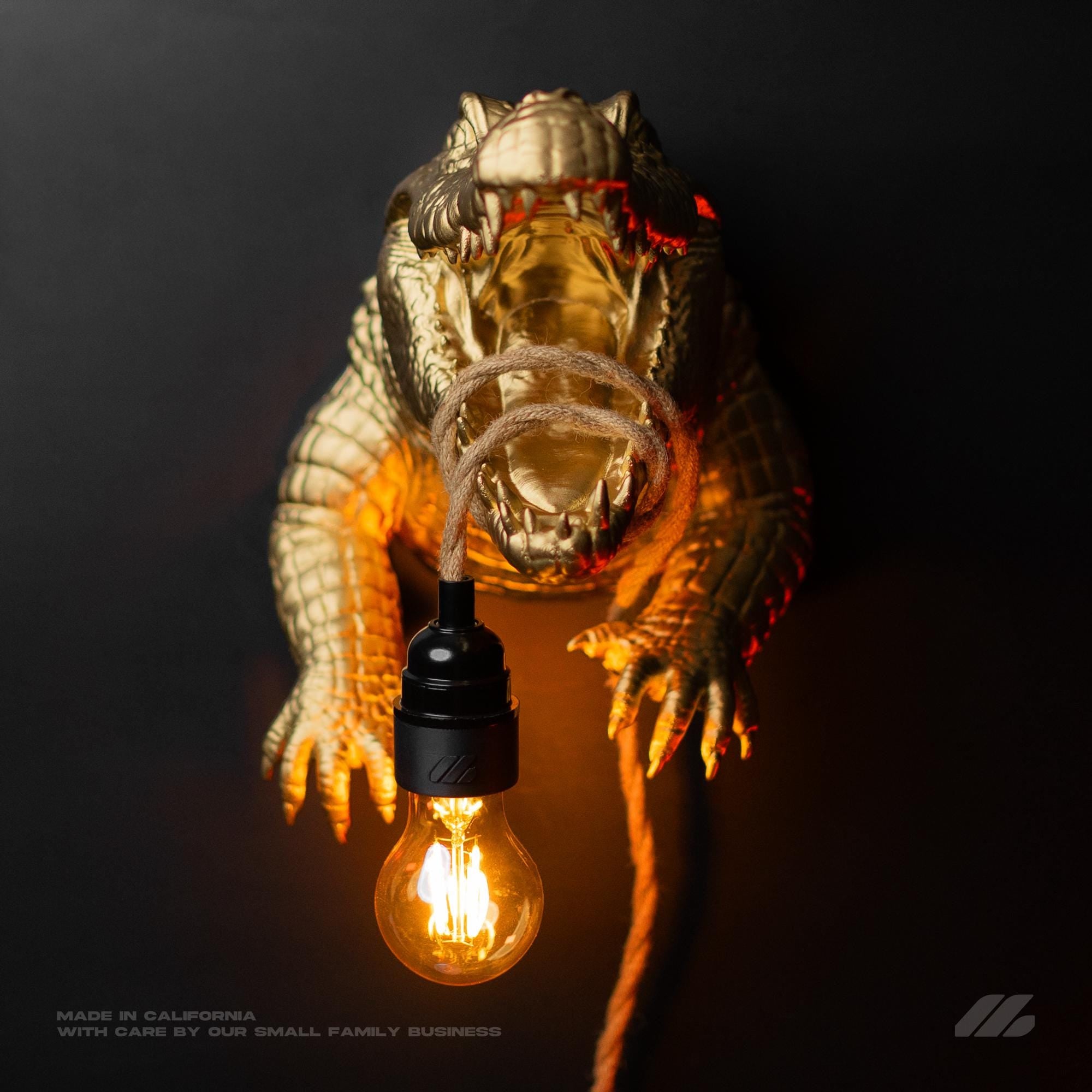April16studio Gold Crocodile Wall Sconce Alligator Head Lamp 8.3in