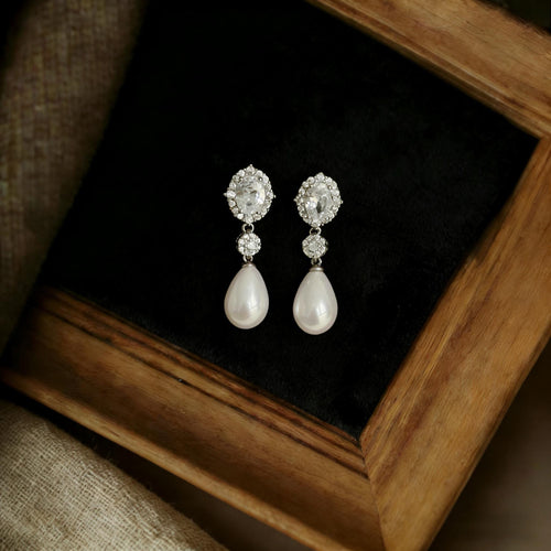 EcloraTreasures Freshwater Pearl and Crystal Bridal Drop Earrings
