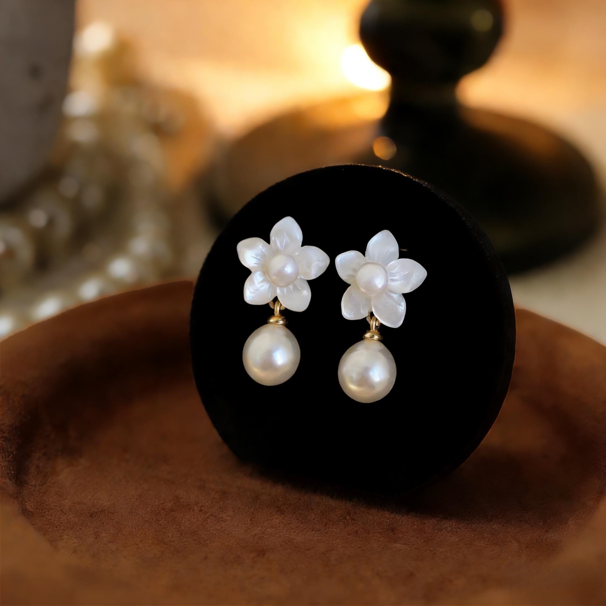 EcloraTreasures Mother of Pearl Floral Drop Earrings