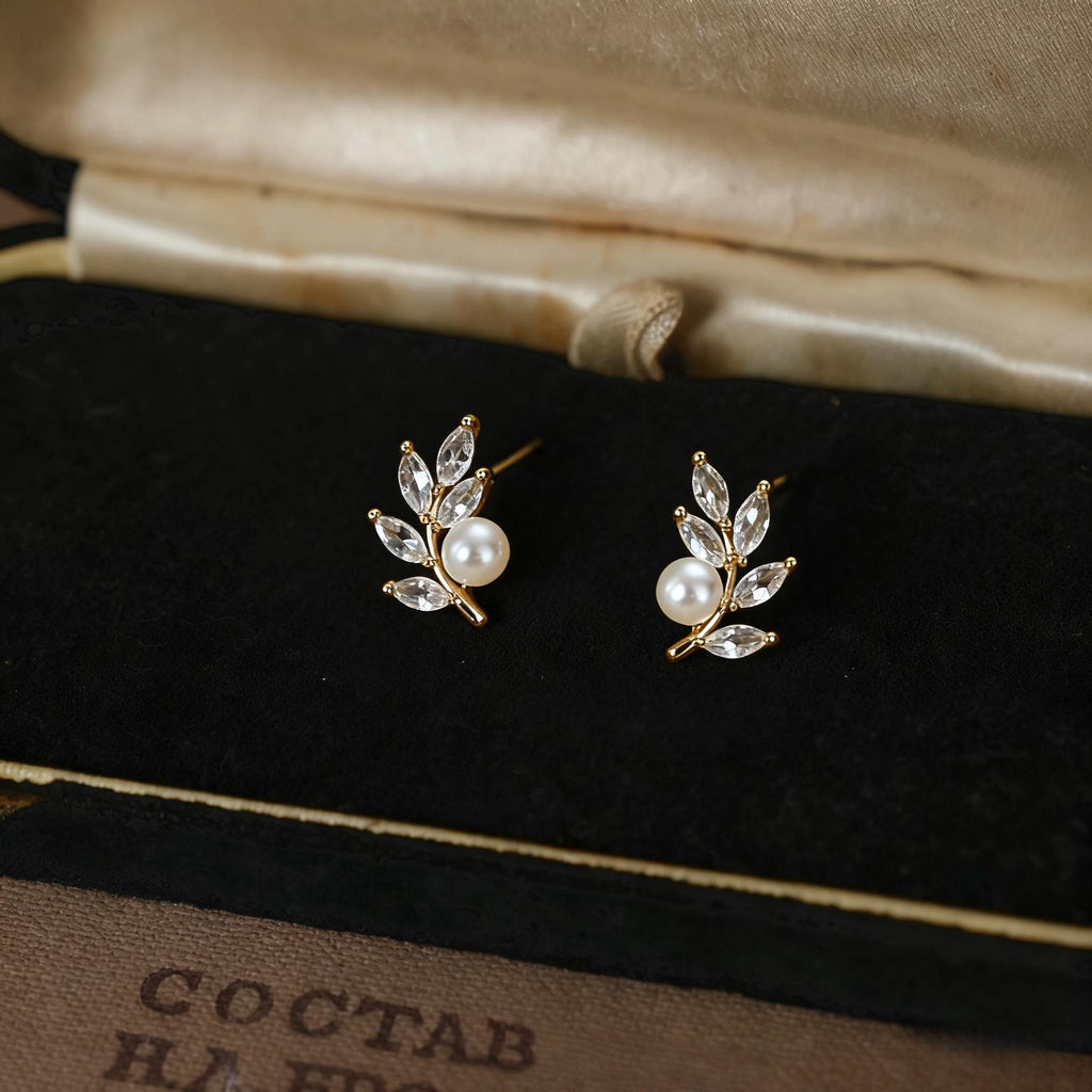 Freshwater Pearl Leaf Stud Earrings Crystal Design Gold Tone