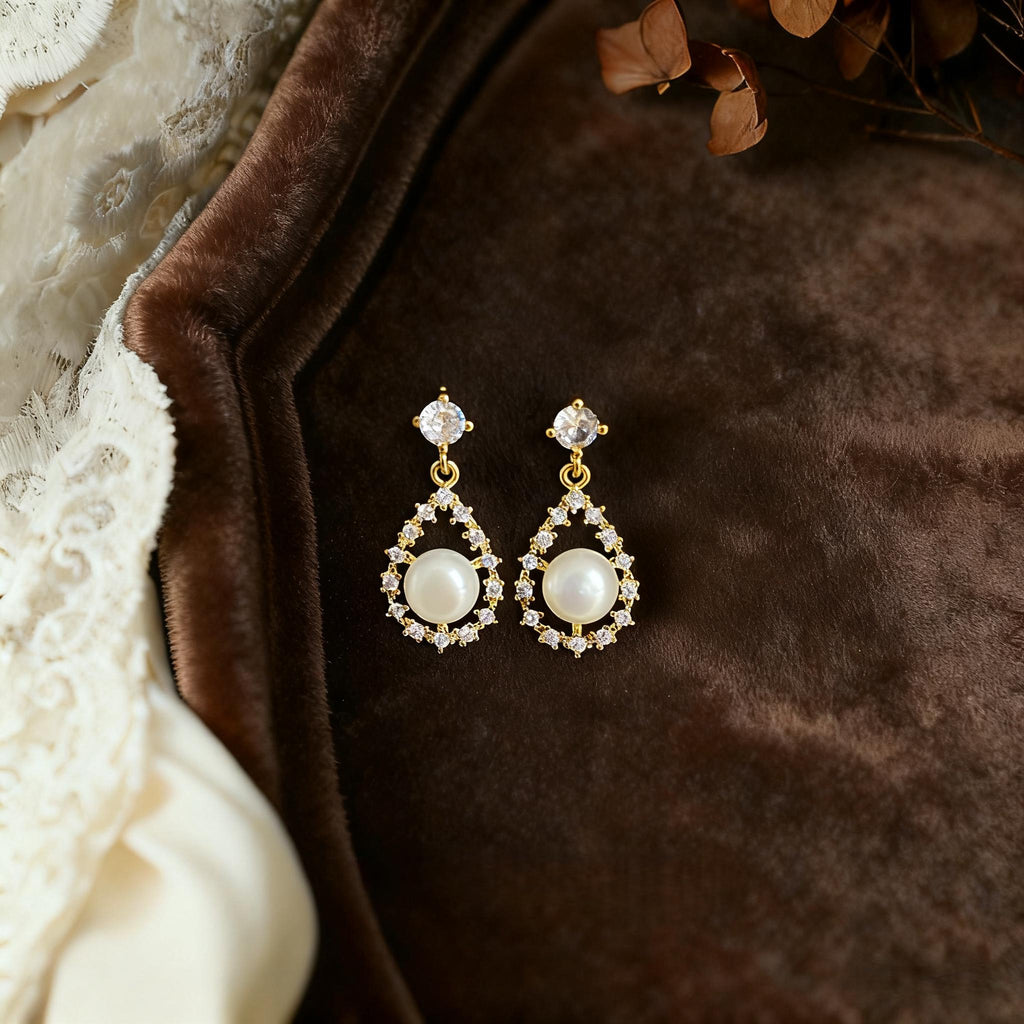 EcloraTreasures Gold Freshwater Pearl and Crystal Drop Earrings