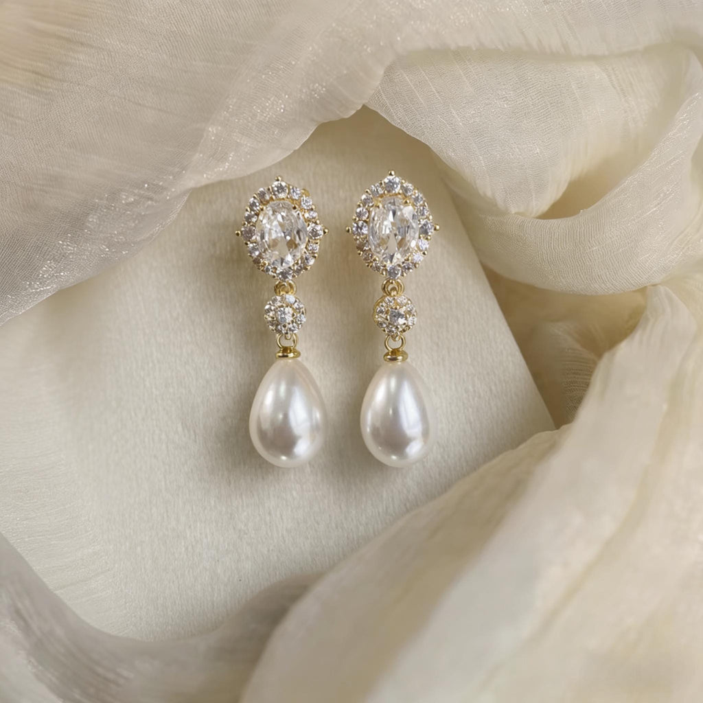 EcloraTreasures Minimalist Bridal Pearl and Crystal Drop Earrings