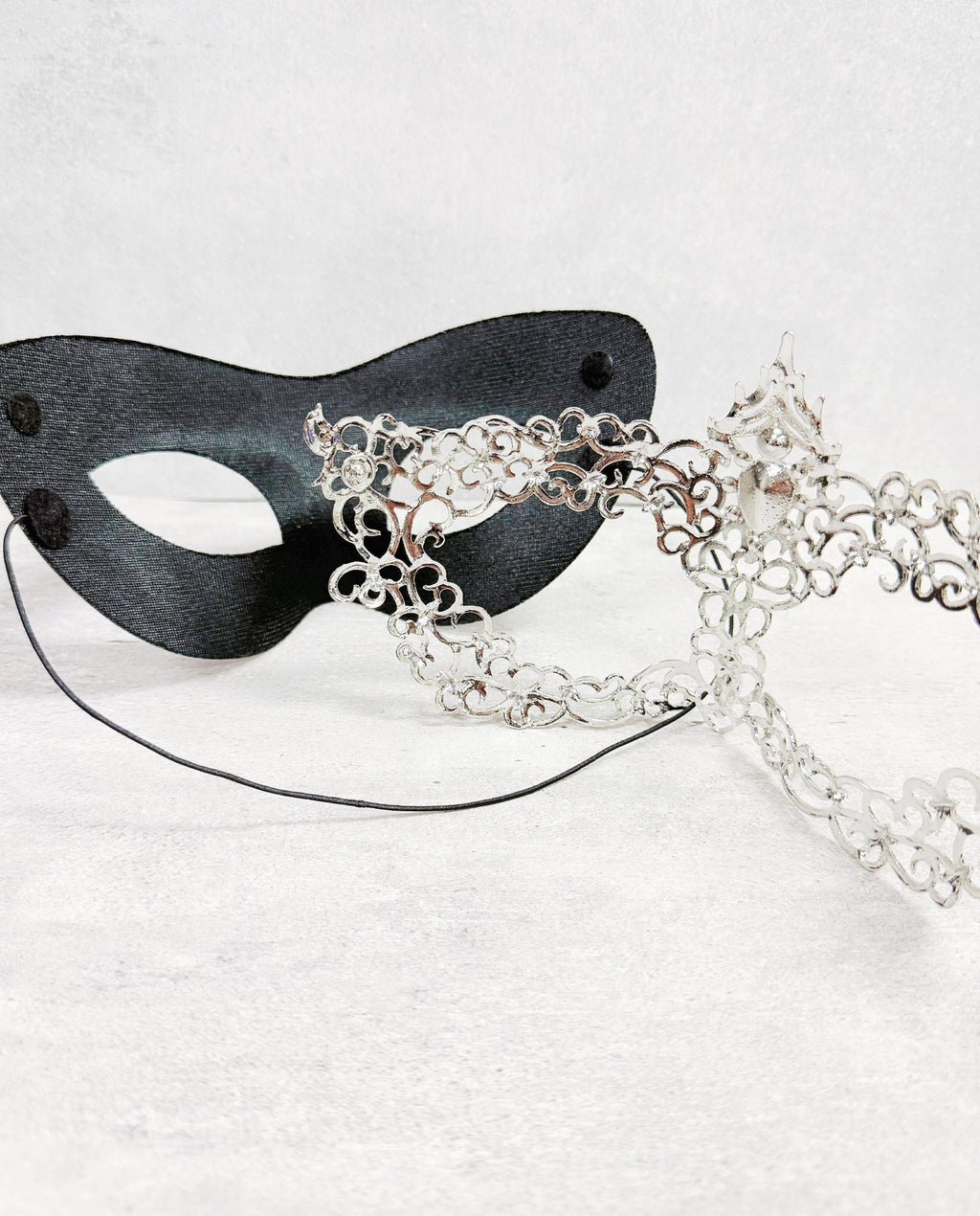 HappyJewelryWorld Silver Masquerade Mask
