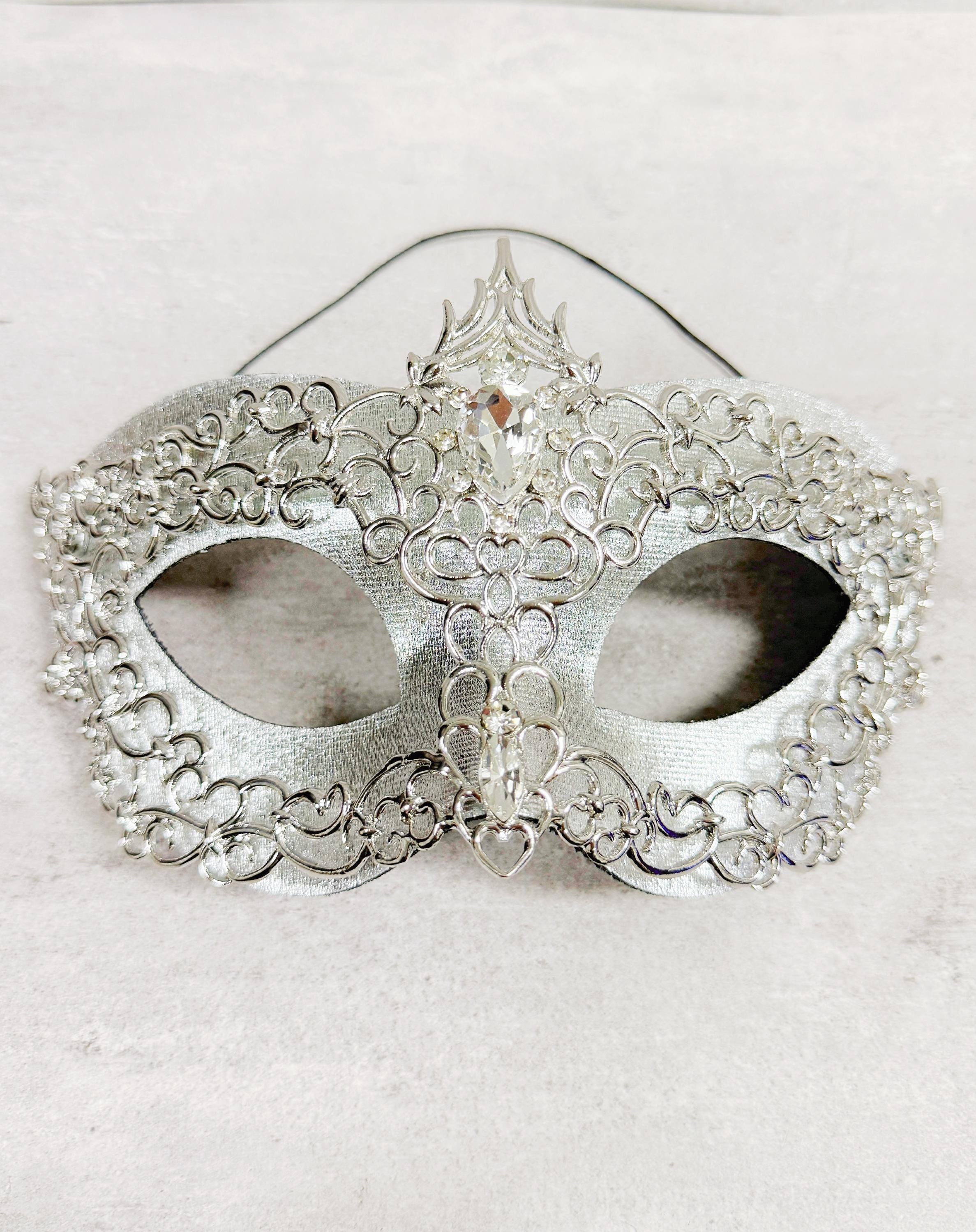 HappyJewelryWorld Silver Masquerade Mask