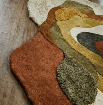 Abstract Wavy Area Rug Hand Tufted Wool Irregular Shape Rust Orange Green