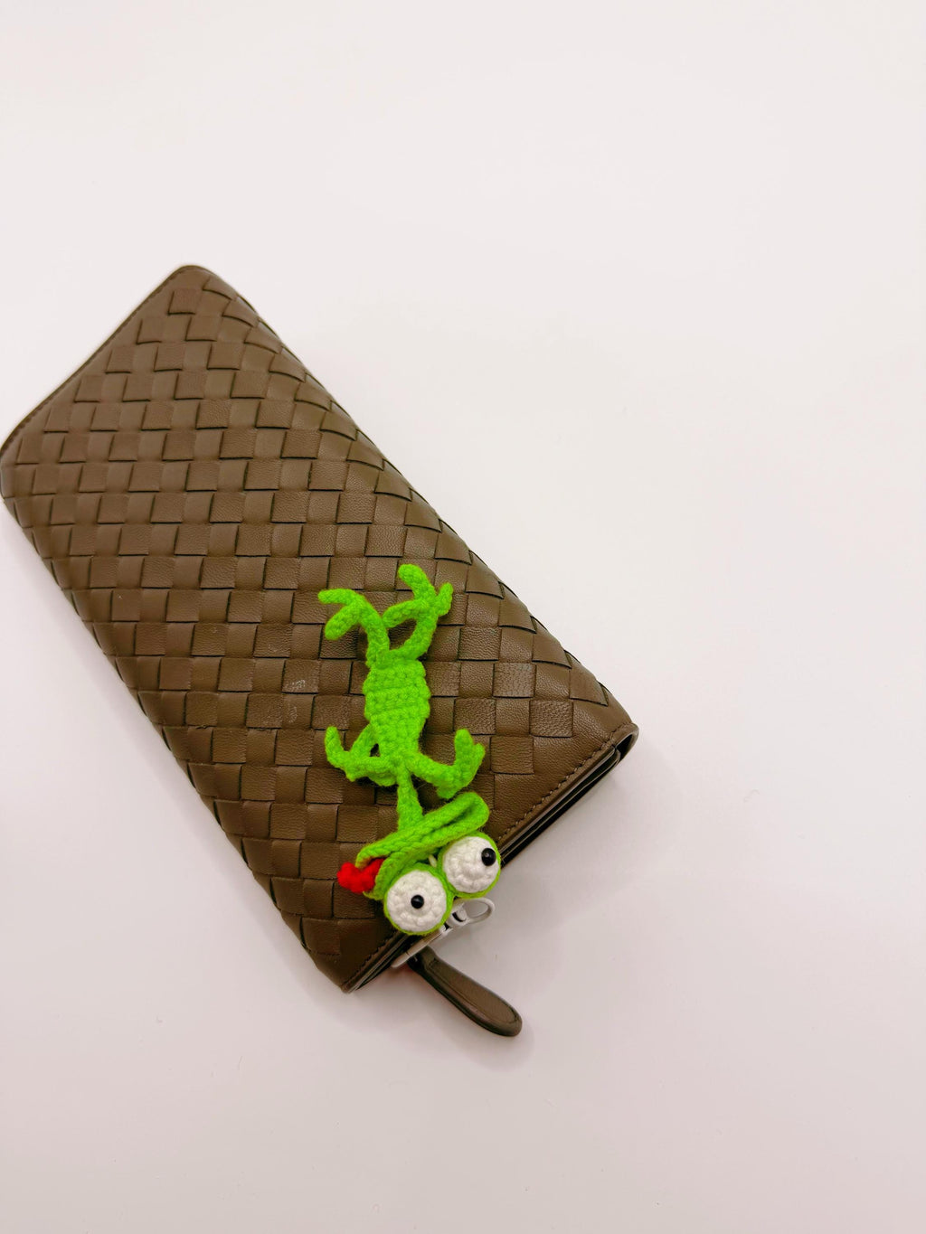 CrochetRecipe Handmade Squashed Rat Frog Bookmark Keychain Flat Yarn