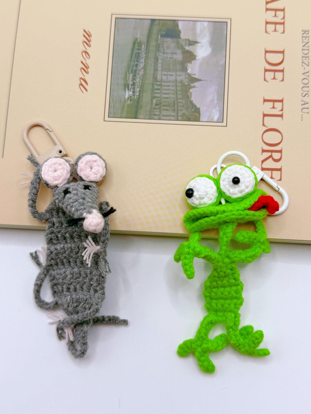 CrochetRecipe Handmade Squashed Rat Frog Bookmark Keychain Flat Yarn