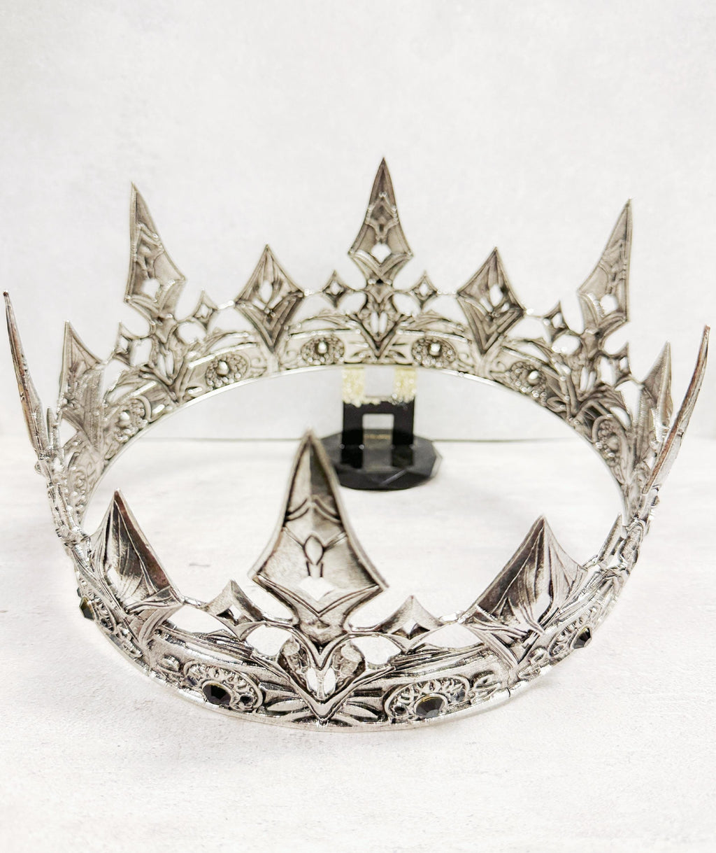 HappyJewelryWorld Medieval Knight Crown Silver Plated Black Gemstones