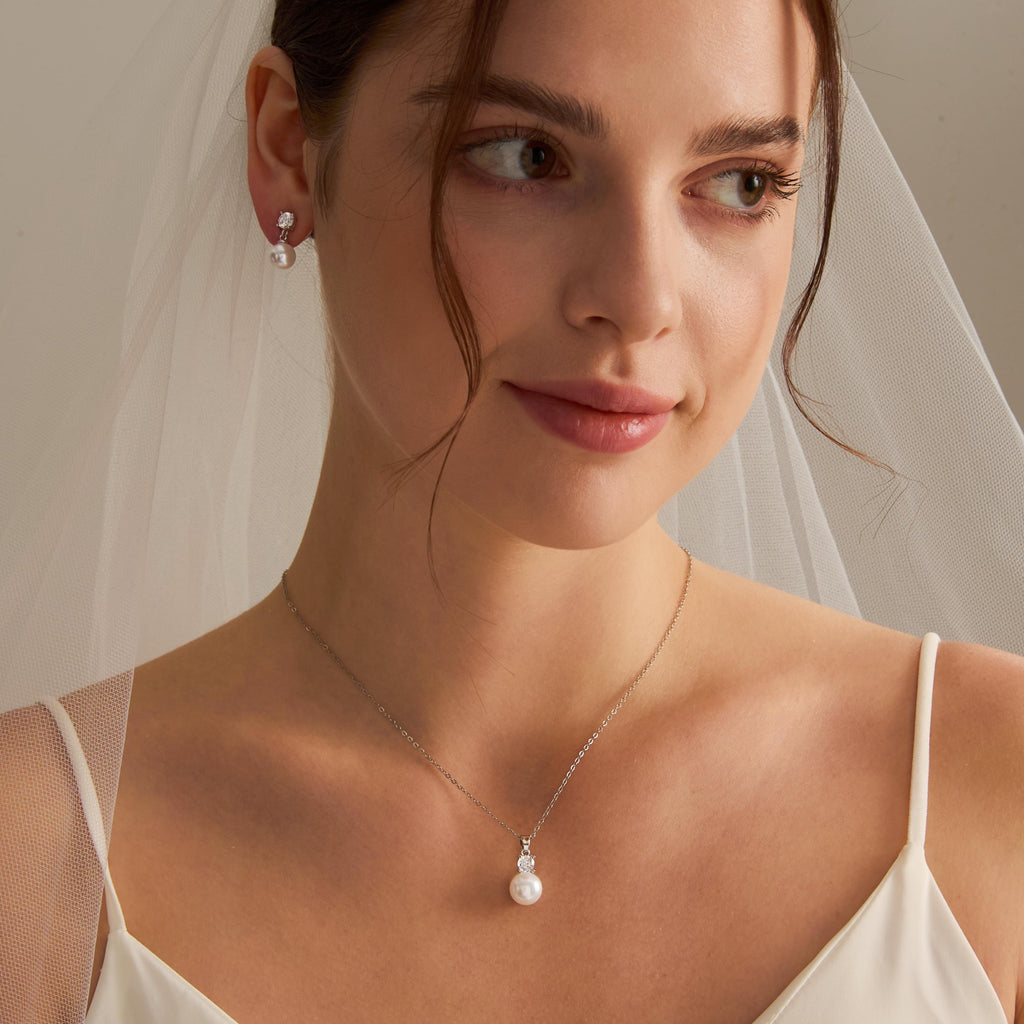 EcloraTreasures Freshwater Pearl Pendant Necklace With CZ Diamond