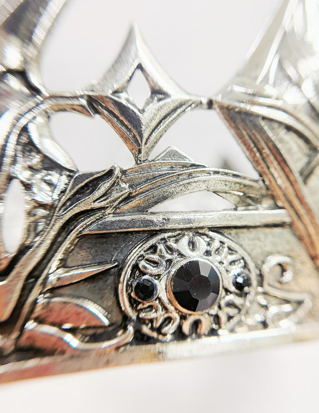 HappyJewelryWorld Medieval Knight Crown Silver Plated Black Gemstones