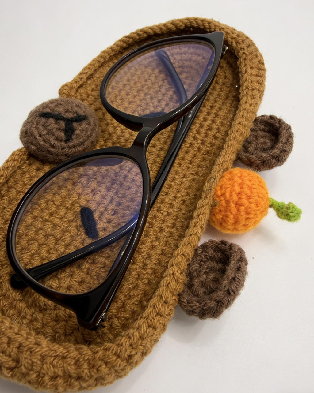CrochetRecipe Handmade Piggy Bear Crochet Eyeglass Holder Stand Brown