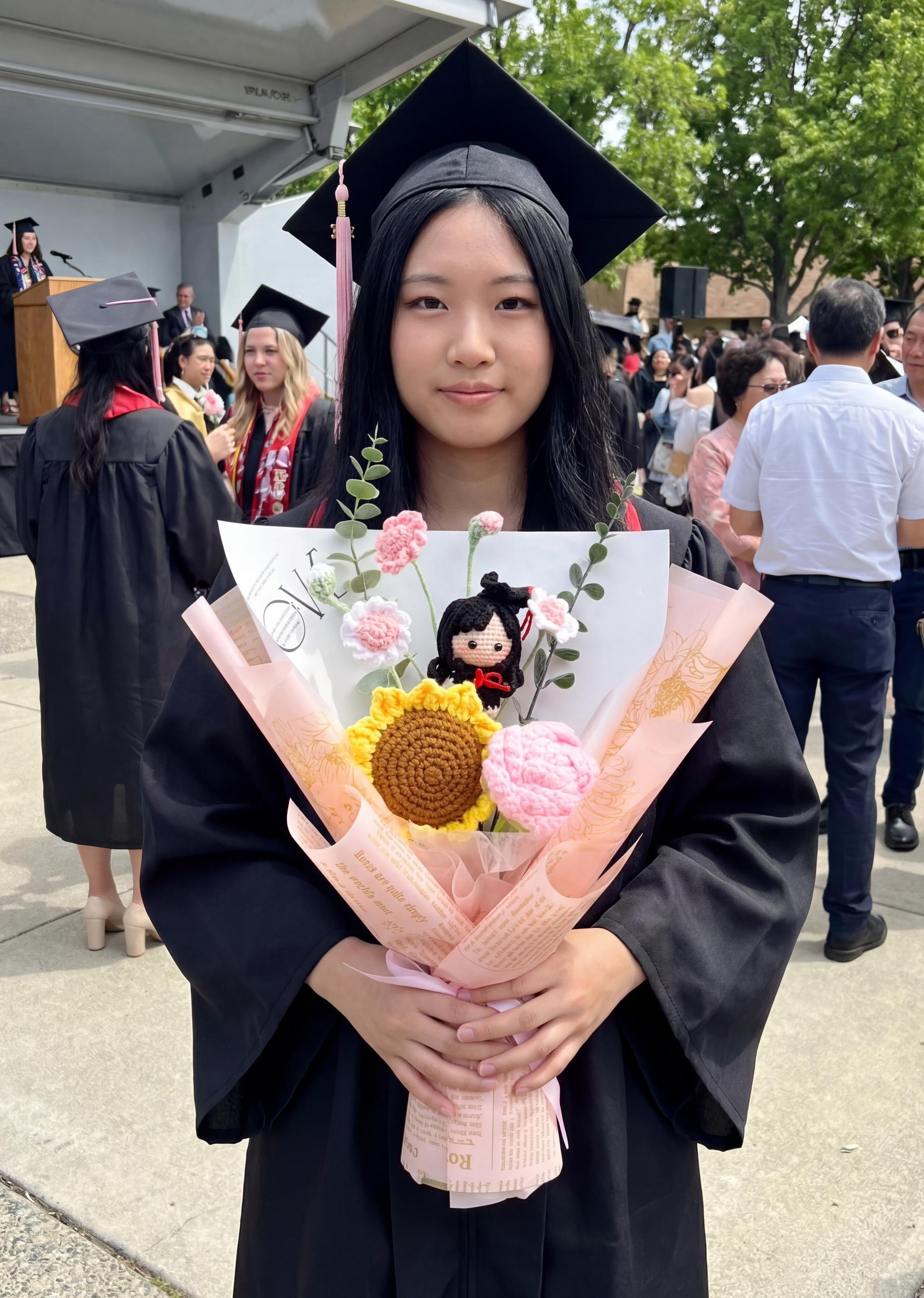 CrochetRecipe Graduation Crochet Flowers Bouquet