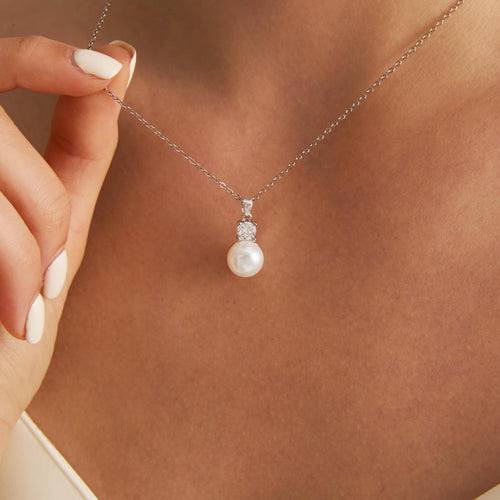 EcloraTreasures Freshwater Pearl Pendant Necklace With CZ Diamond