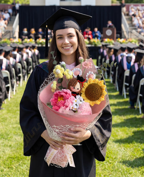 CrochetRecipe Graduation Crochet Flowers Bouquet