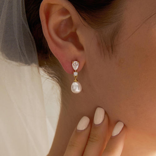 EcloraTreasures Natural Freshwater Pearl Drop Earrings with CZ Diamond