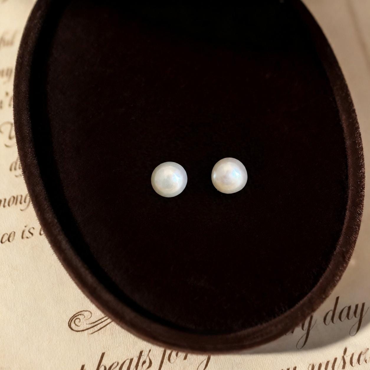 EcloraTreasures Genuine 7mm Freshwater Pearl Stud Earrings
