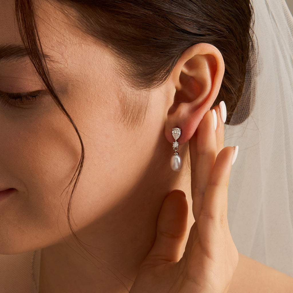 EcloraTreasures Natural Freshwater Pearl Drop Earrings Crystal Bridal