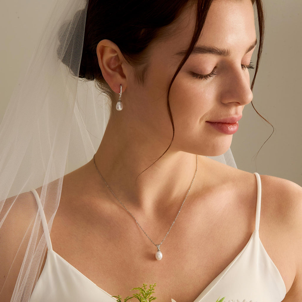 EcloraTreasures Gold Pearl Hoop Earrings with Freshwater Pearl Drop