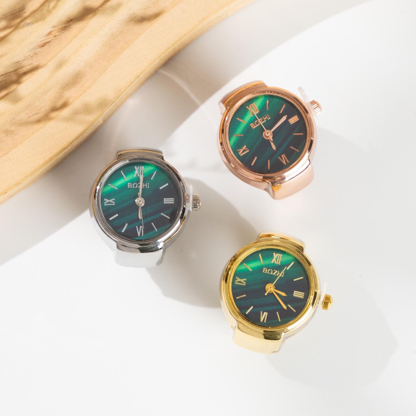 Oryeia Vintage Malachite Style Analog Ring Watch Roman Numeral Dial
