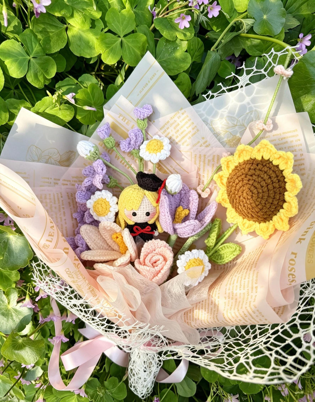 CrochetRecipe Graduation Crochet Flowers Bouquet