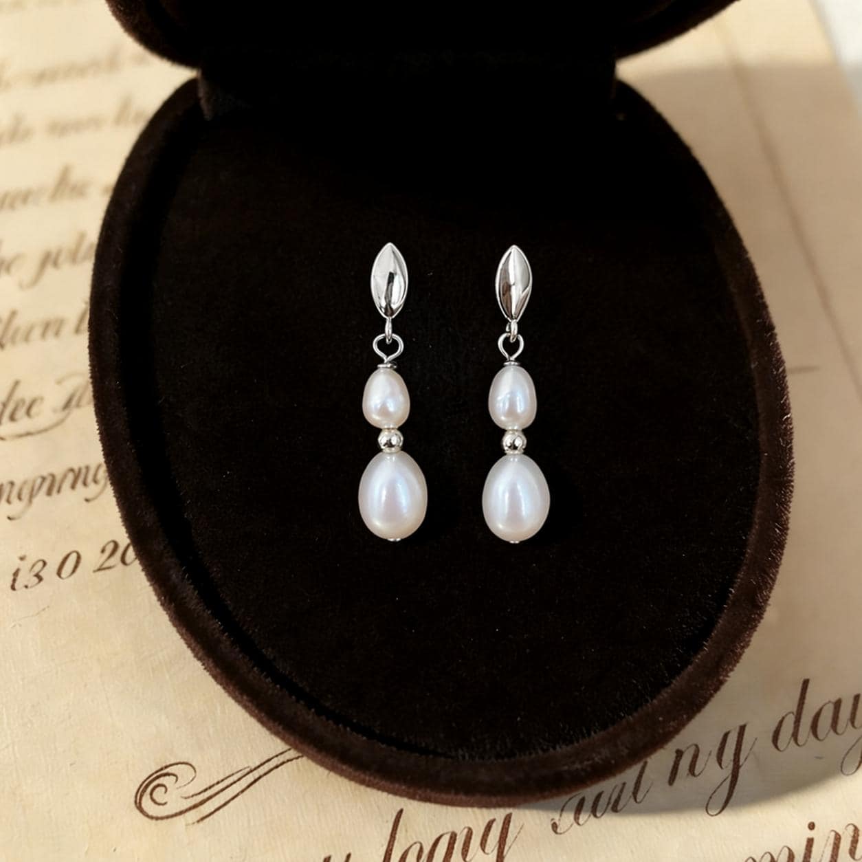 EcloraTreasures Freshwater Pearl Drop Earrings Hypoallergenic Bridal Jewelry