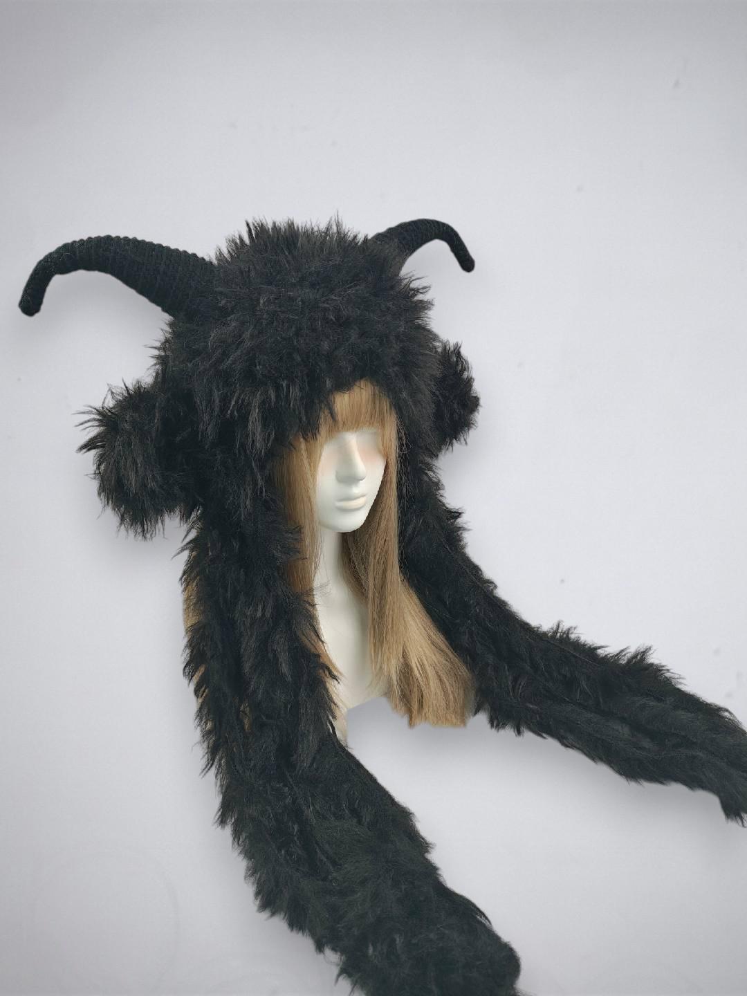 Wild Goat Horn Woodland Hat With Long Savage Fur