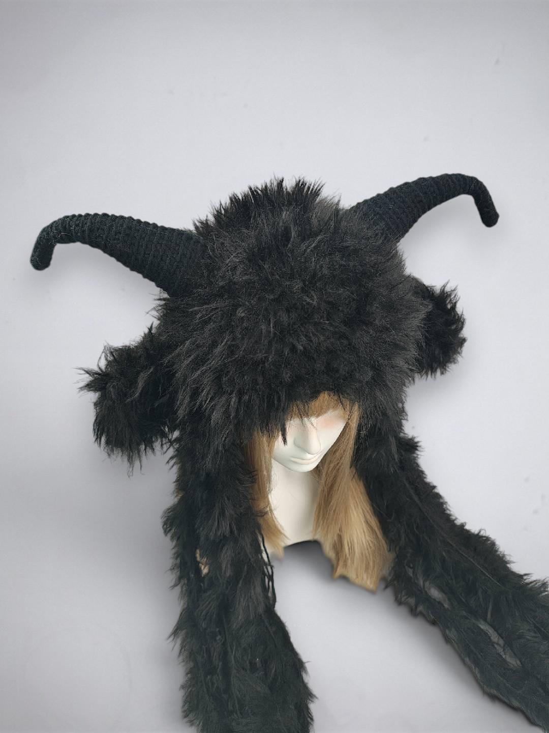 Wild Goat Horn Woodland Hat With Long Savage Fur