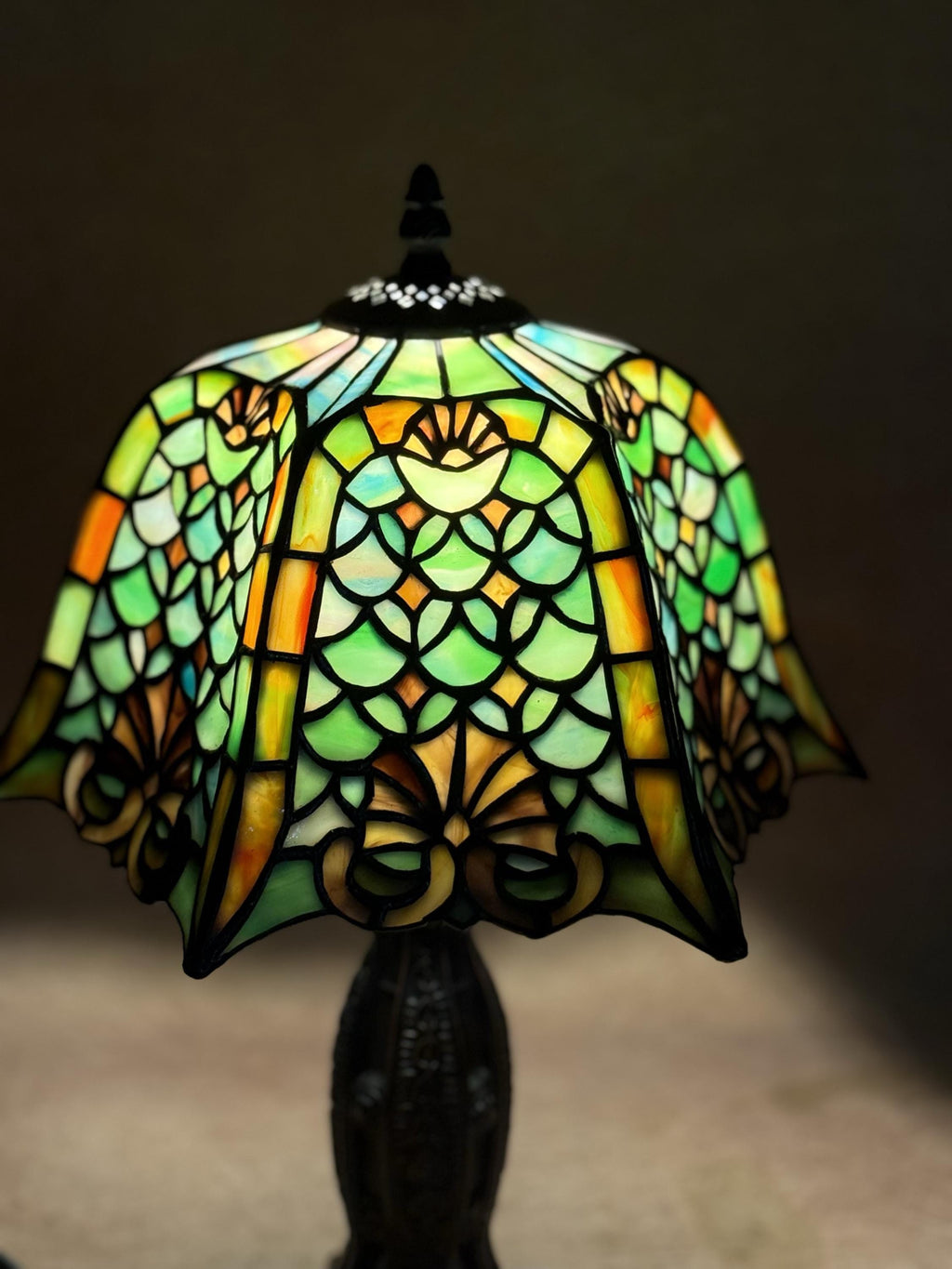 U2Antique 12" Tiffany Table Lamp Diamond Shell Stained Glass