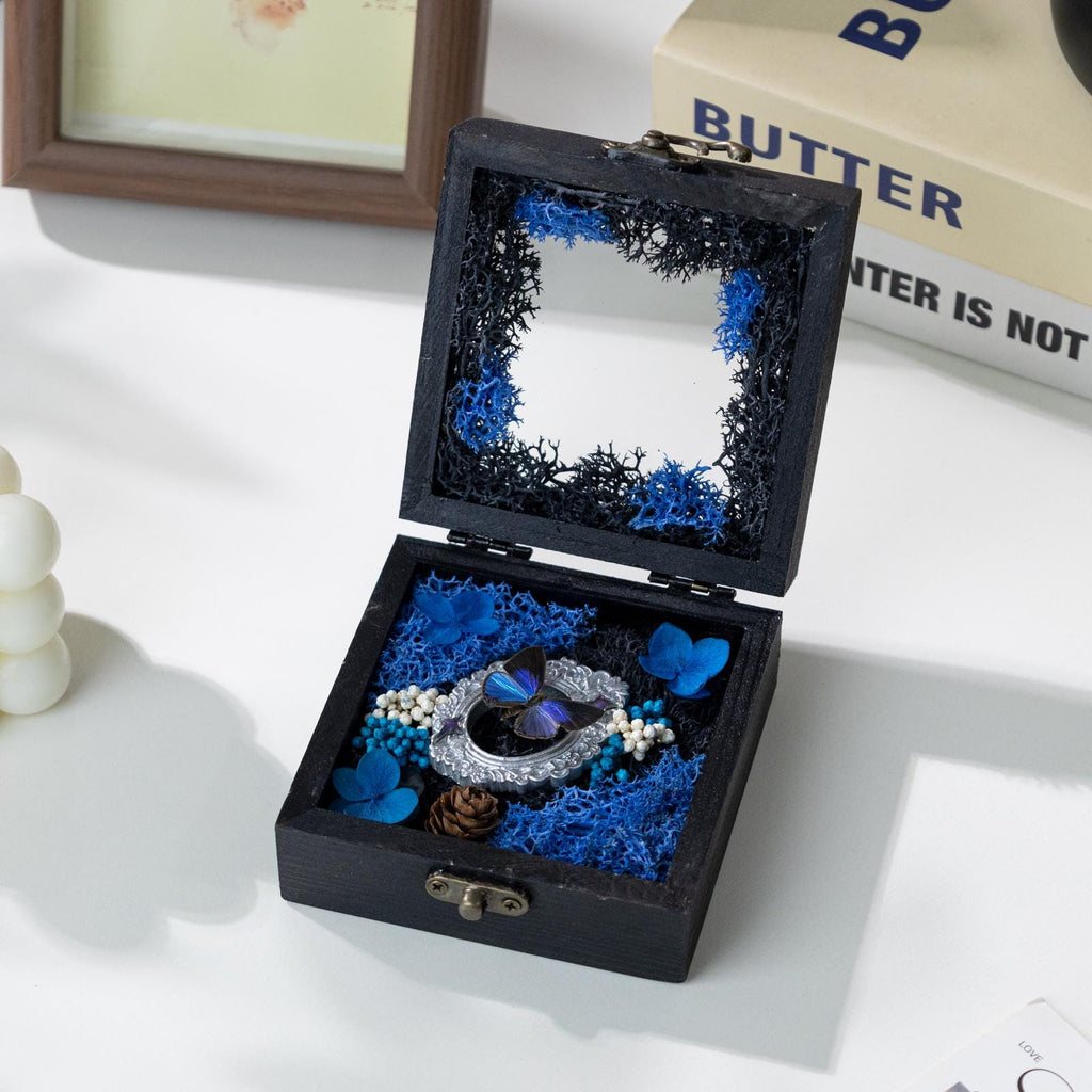 Oryeia Blue Butterfly Specimen Diorama Box With Preserved Moss