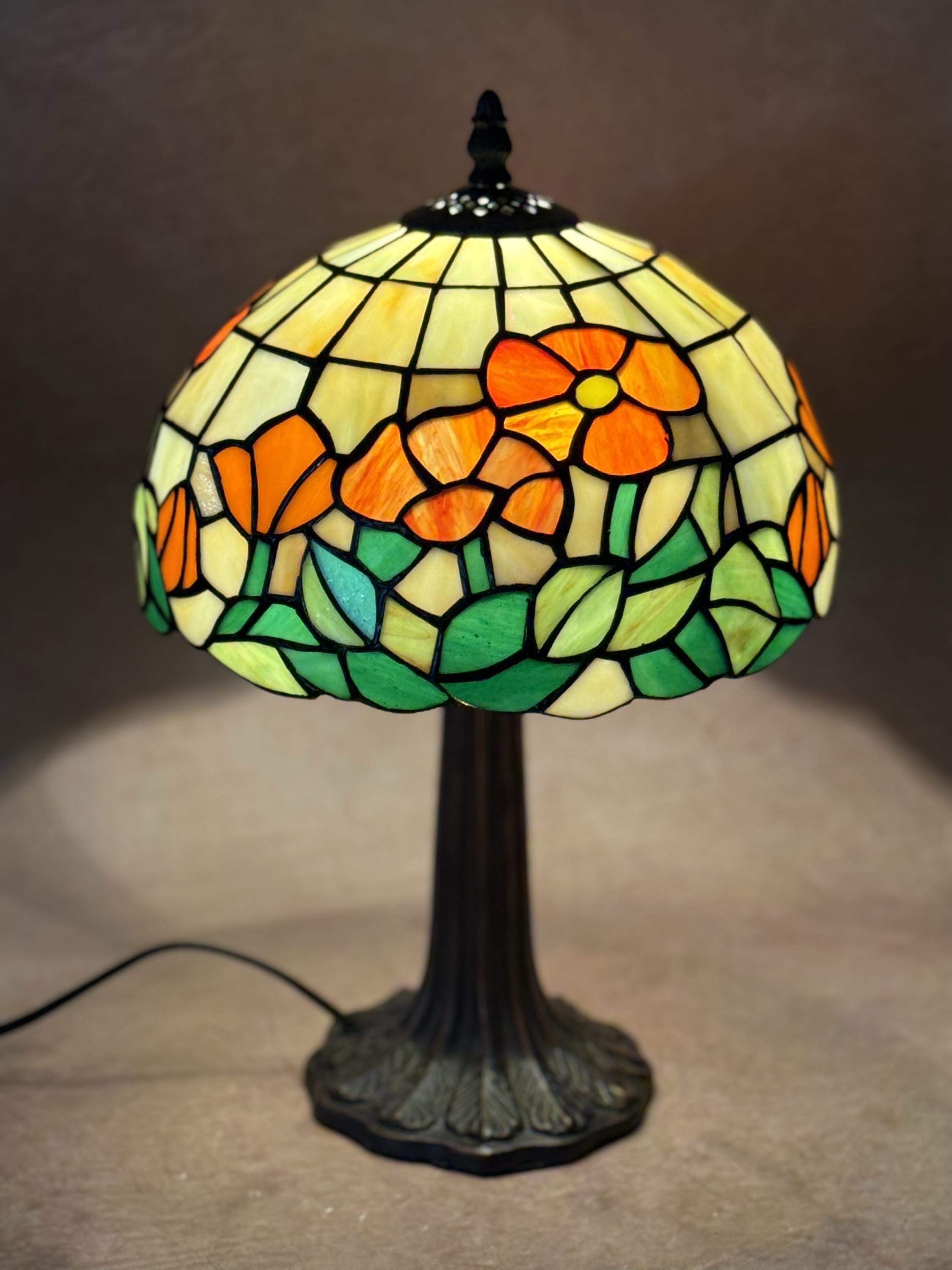 U2Antique Wisteria 10" Stained Glass Tiffany Table Lamp Blue