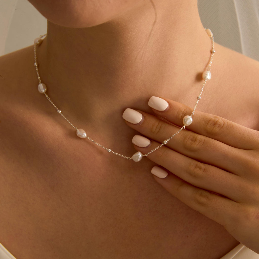 EcloraTreasures Baroque Genuine Freshwater Pearl Necklace 16in Gold