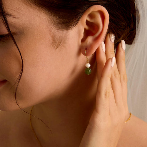 EcloraTreasures Natural Jade and Freshwater Pearl Drop Earrings Gold