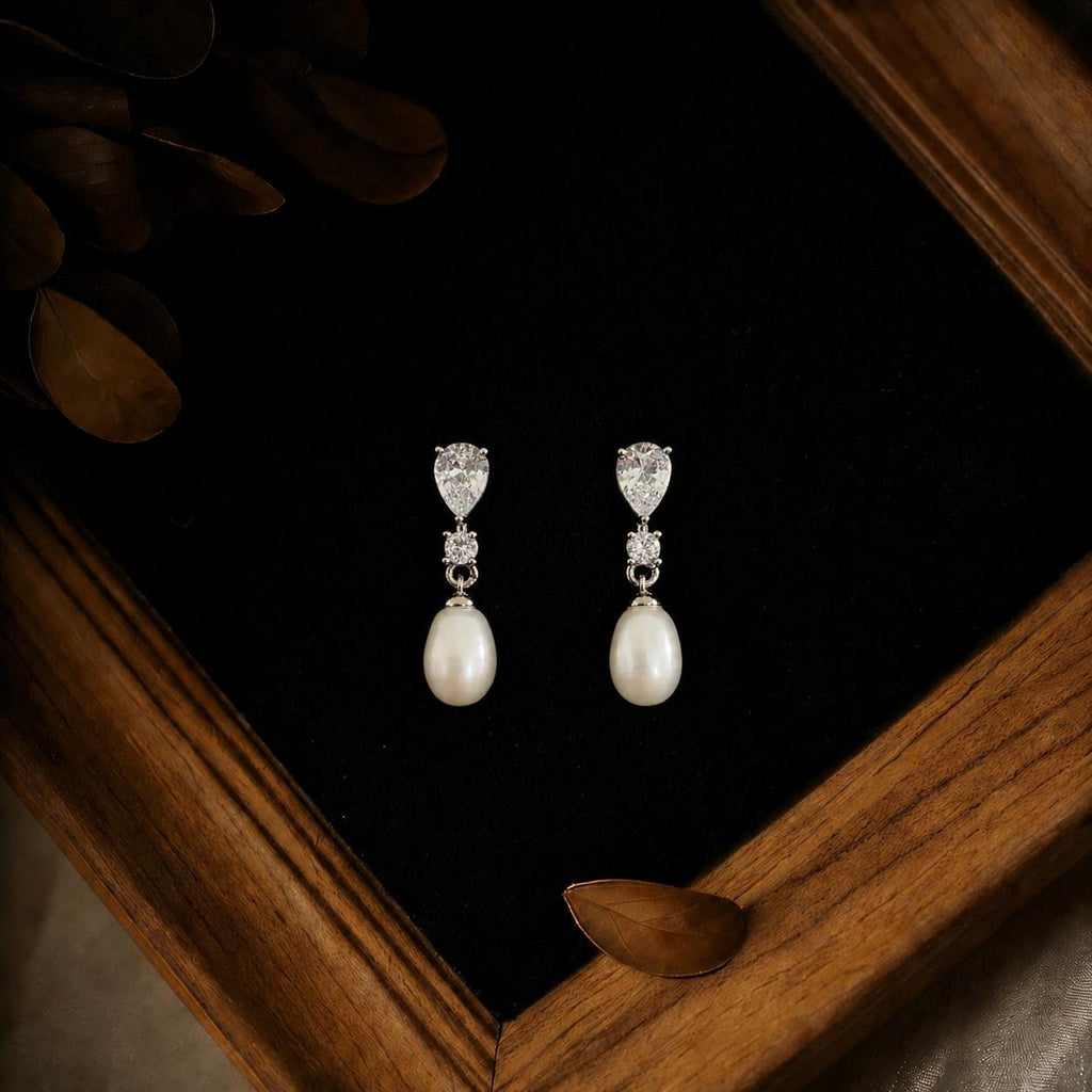 EcloraTreasures Natural Freshwater Pearl Drop Earrings Crystal Bridal